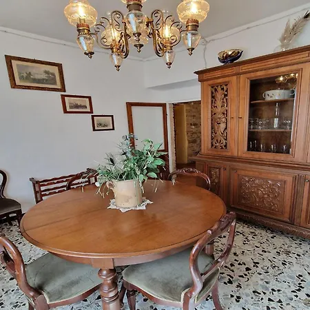 In With Apennine Views New Translation