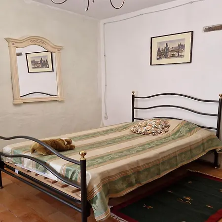 Flat In In The Historic Centre Apartment